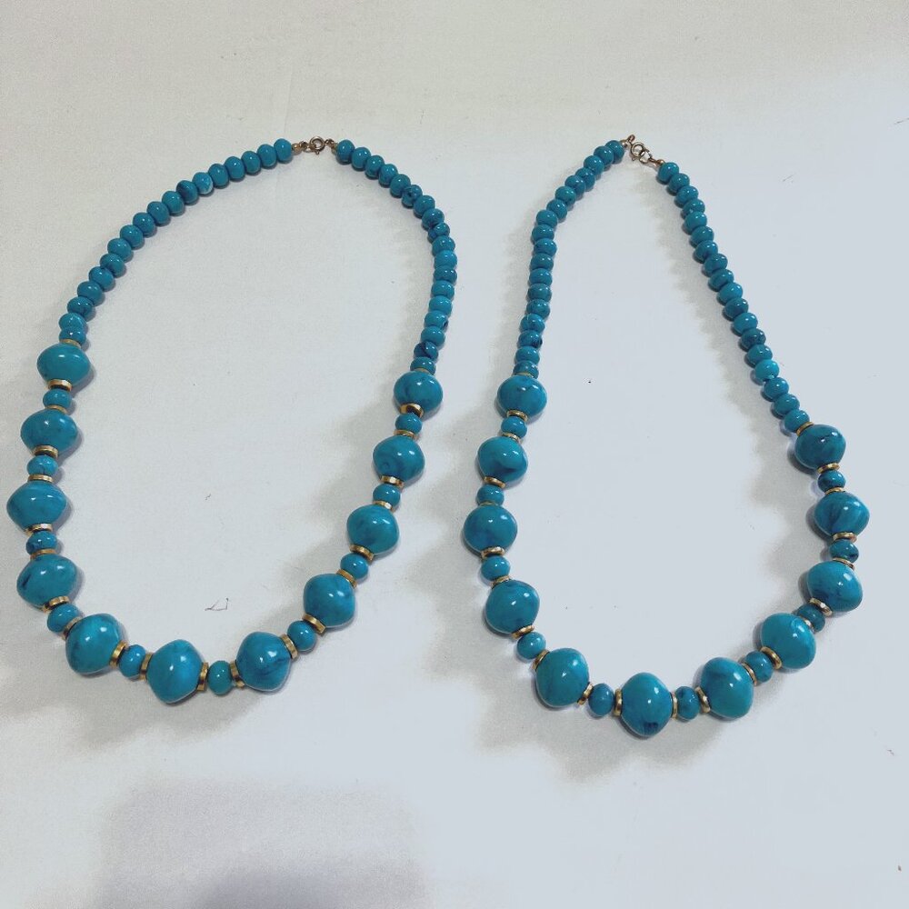Vintage costume jewelry blue swirl bead necklace lot